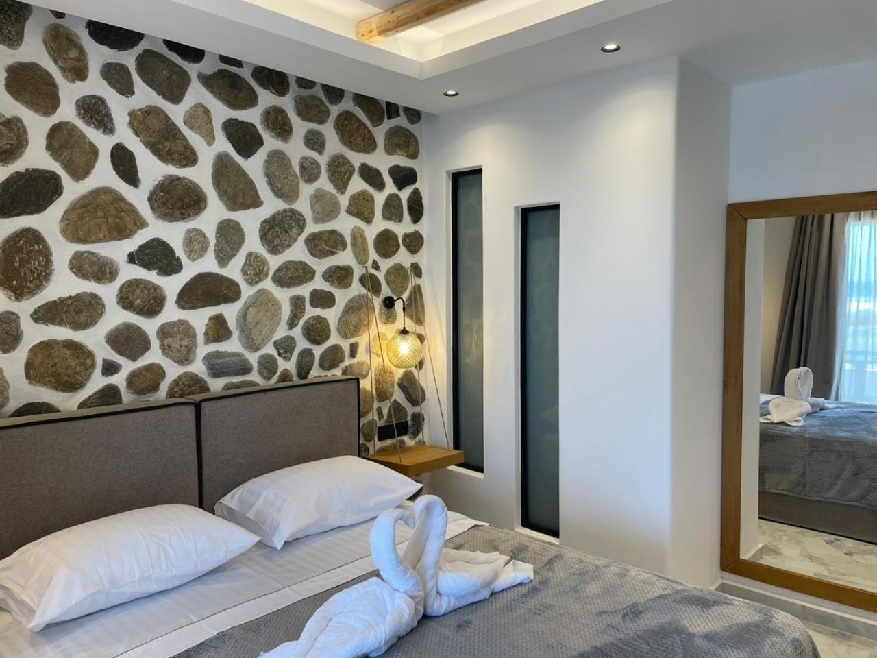 Latramys Suites Mikri Vigla Exteriér fotografie